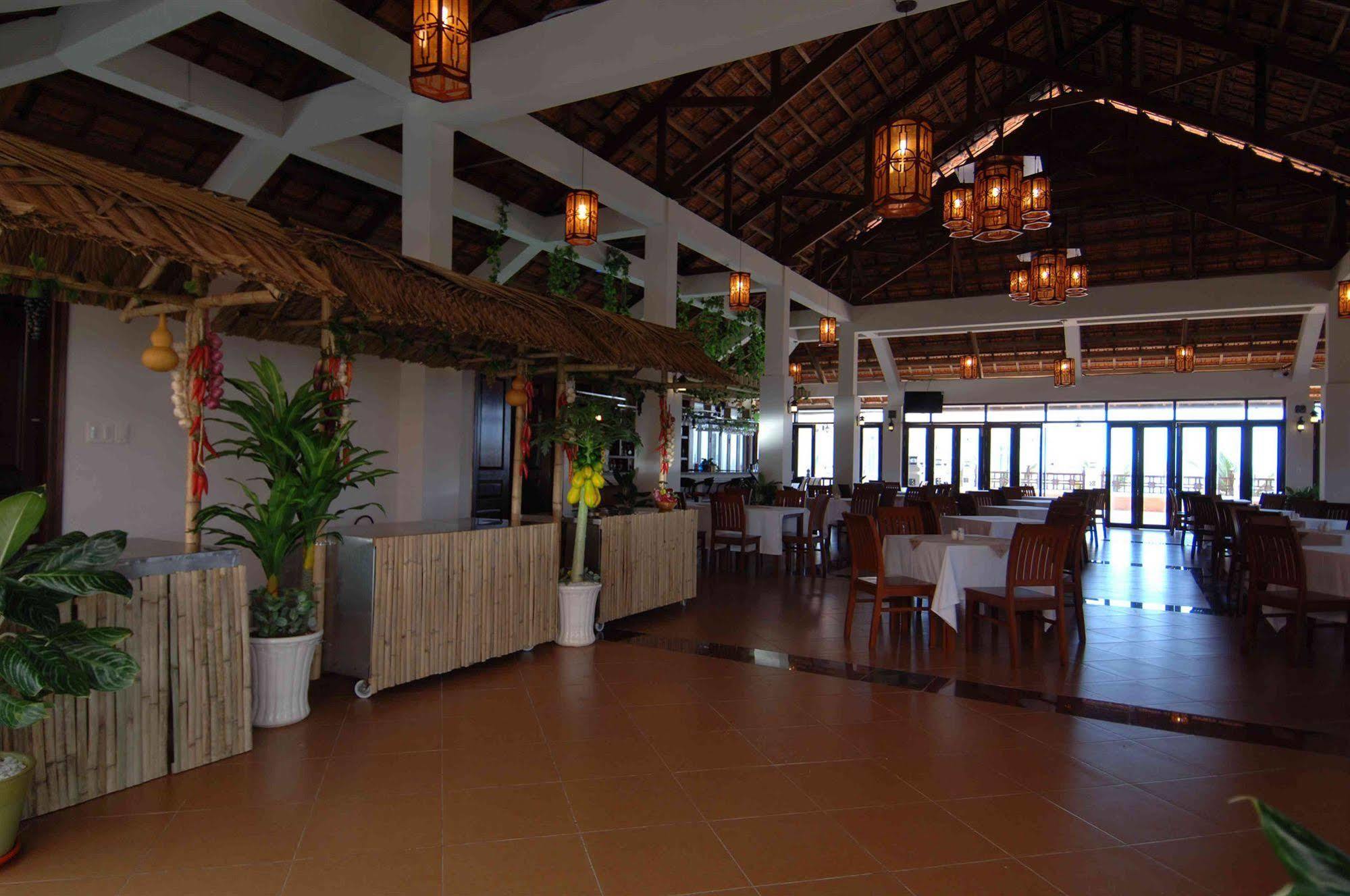 Saigon Emerald Beach Resort Phan Thiet Exteriör bild